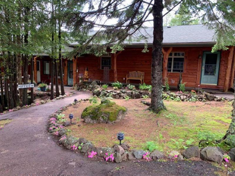 Thomsonite Inn On Lake Superior Grand Marais Bagian luar foto