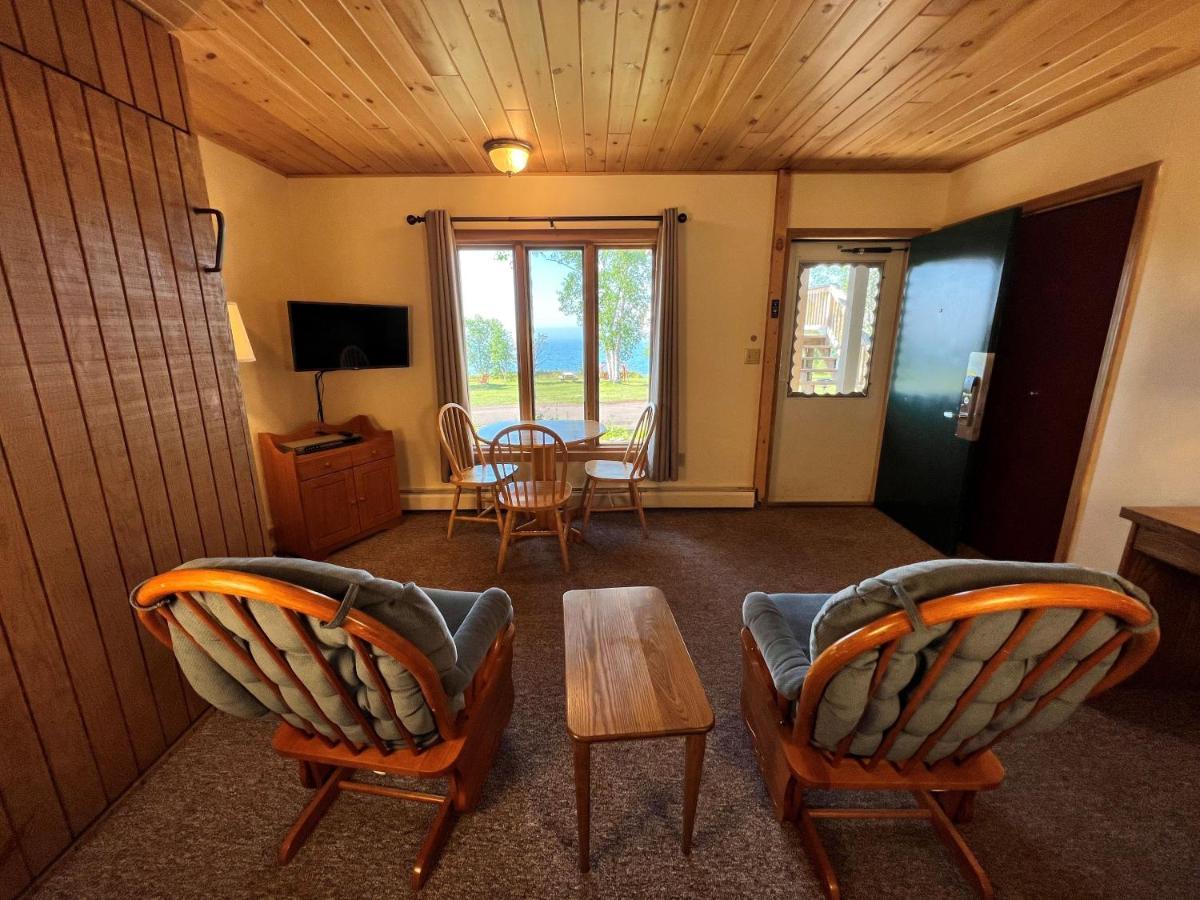 Thomsonite Inn On Lake Superior Grand Marais Bagian luar foto