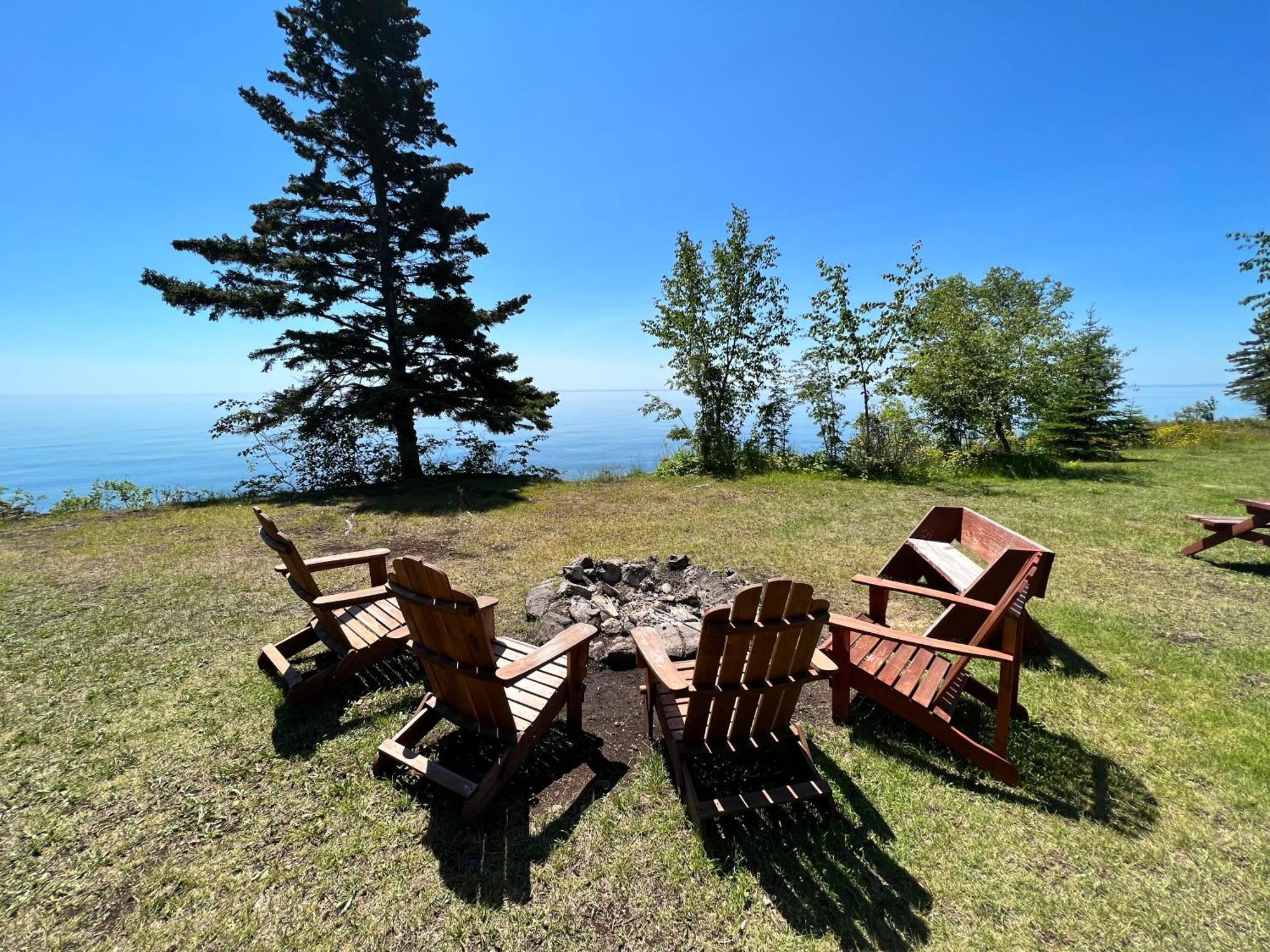 Thomsonite Inn On Lake Superior Grand Marais Bagian luar foto