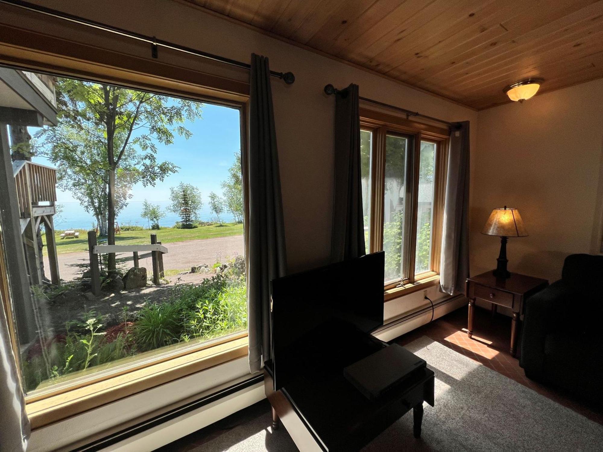 Thomsonite Inn On Lake Superior Grand Marais Bagian luar foto