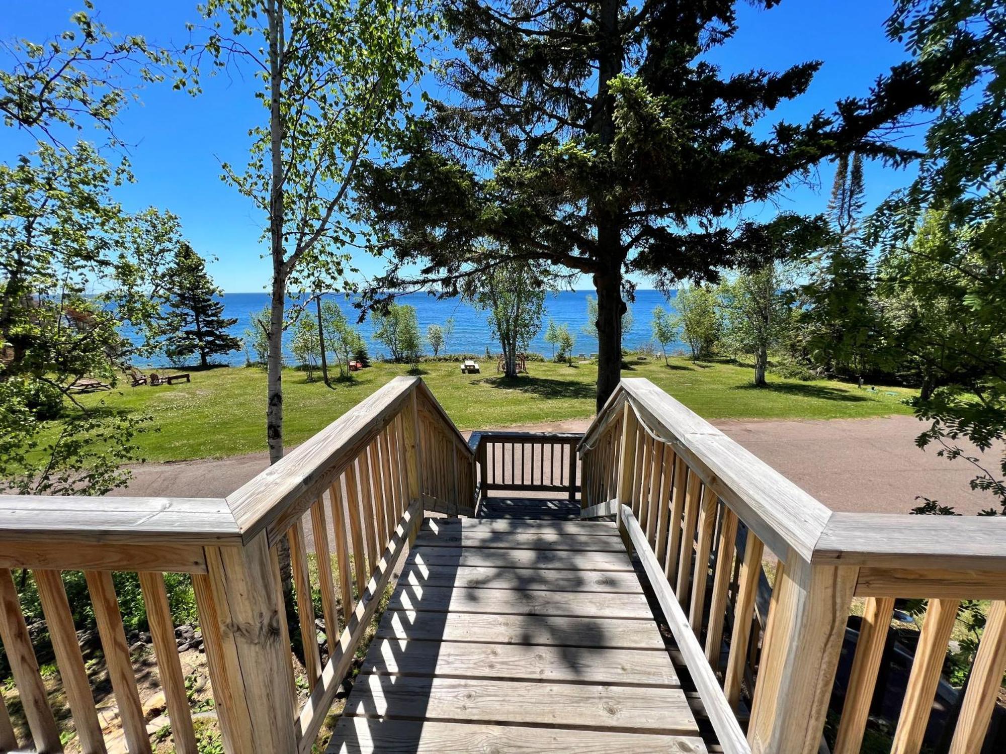 Thomsonite Inn On Lake Superior Grand Marais Bagian luar foto