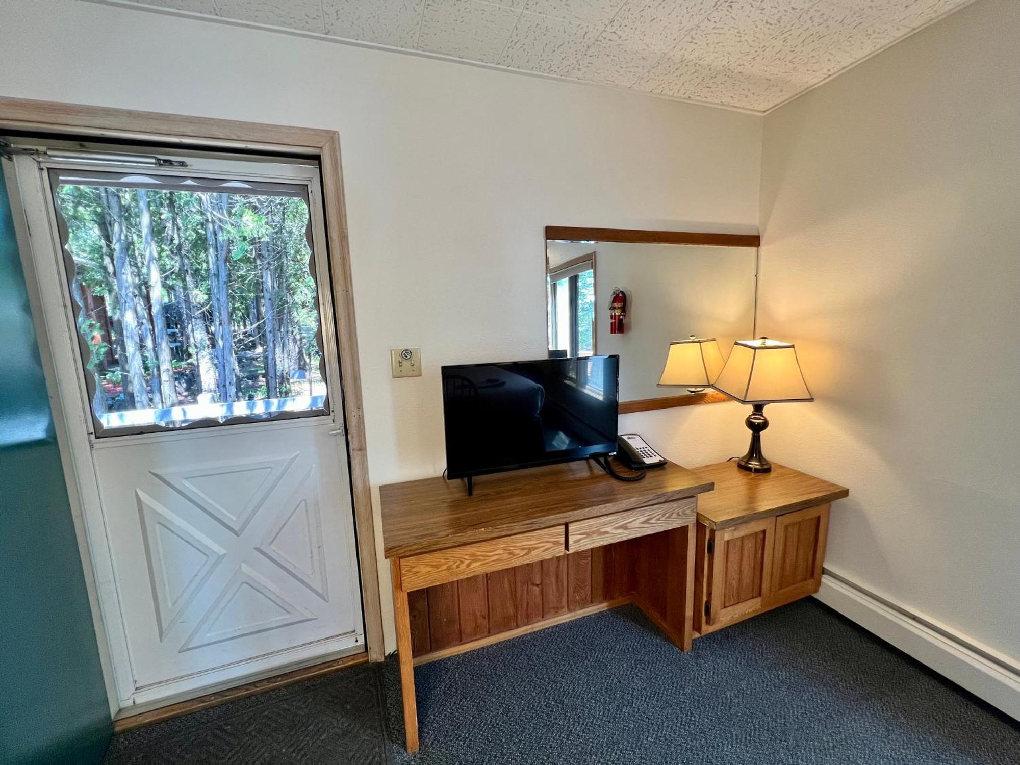 Thomsonite Inn On Lake Superior Grand Marais Bagian luar foto